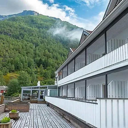 Marina 3* Flåm